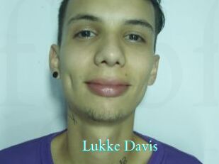 Lukke_Davis