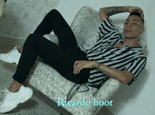 Ricardo_hoot