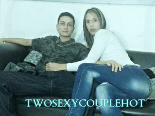 TWOSEXYCOUPLEHOT