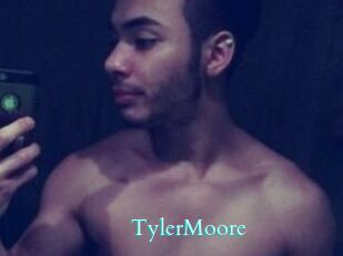 Tyler_Moore